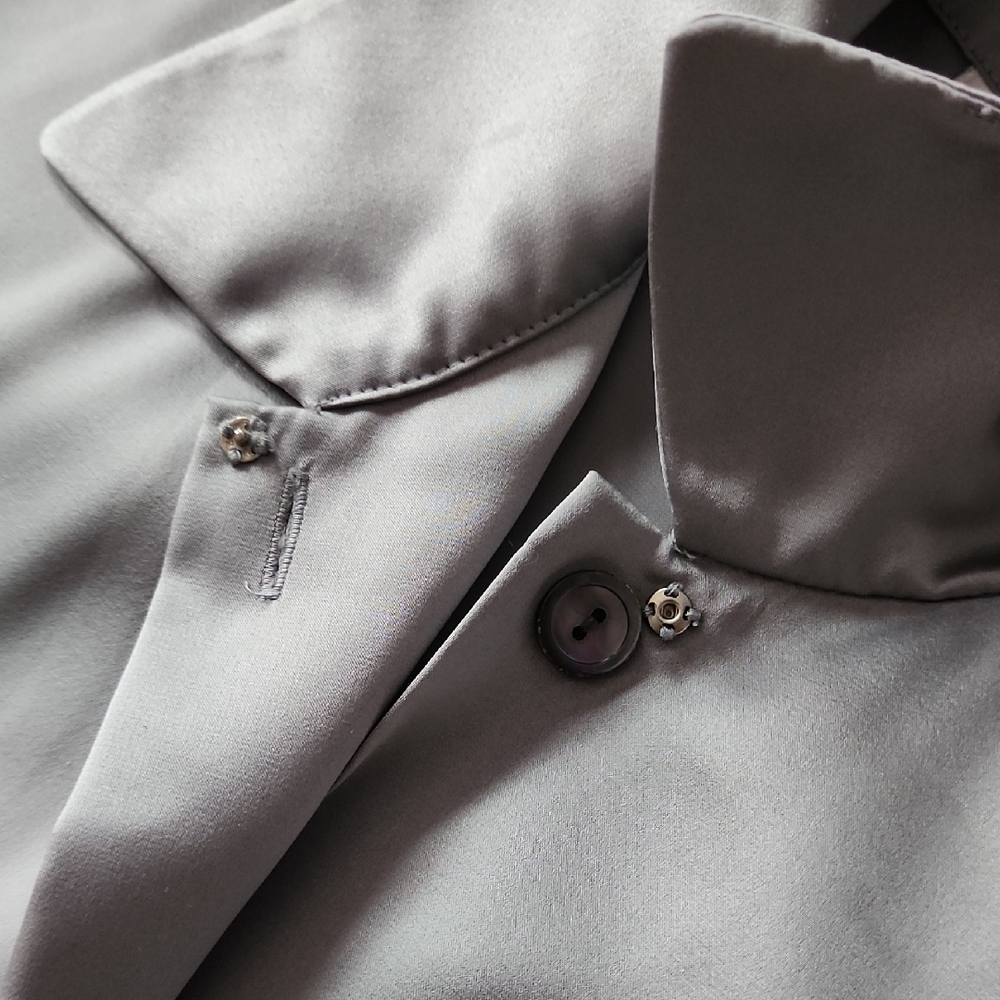 Doncaster Gray Fitted Button Down Blouse - image 4